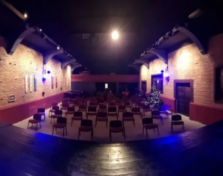 locatie teatru-fain